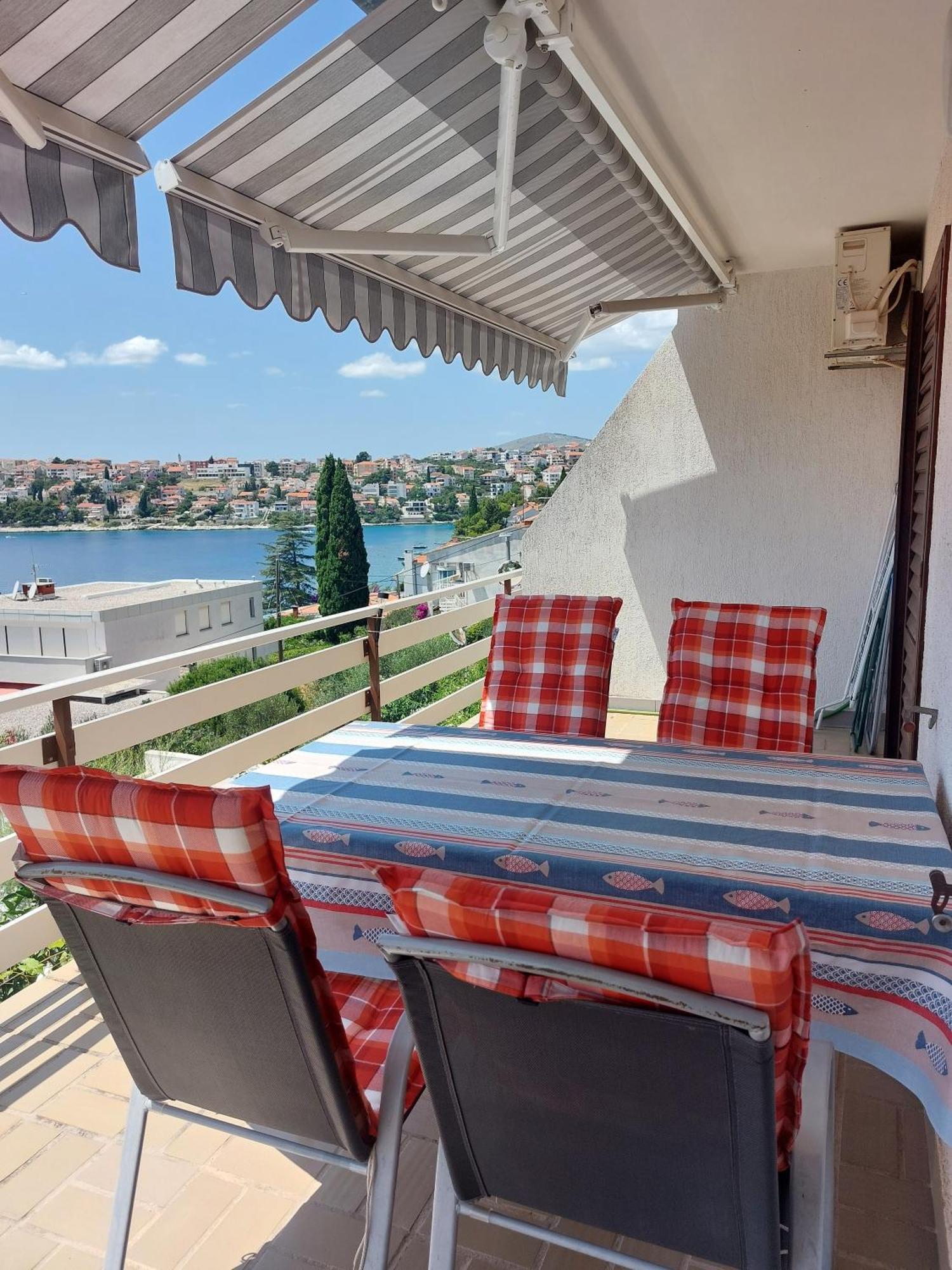 Apartment Gordana Trogir Eksteriør billede